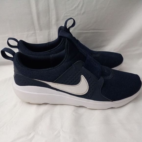 Nike Other - Nike Mens Ad Comfort Blue/White Walking Shoes Sneakers Size 9 (DJ0999-004) EUC